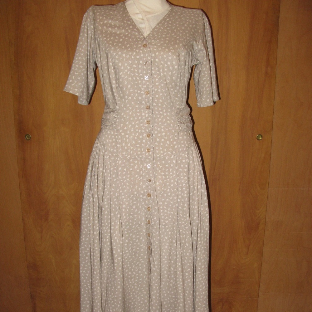 Vintage 80s Together! rayon dress, Beige print, size 6 Petite,  drop waist, sash